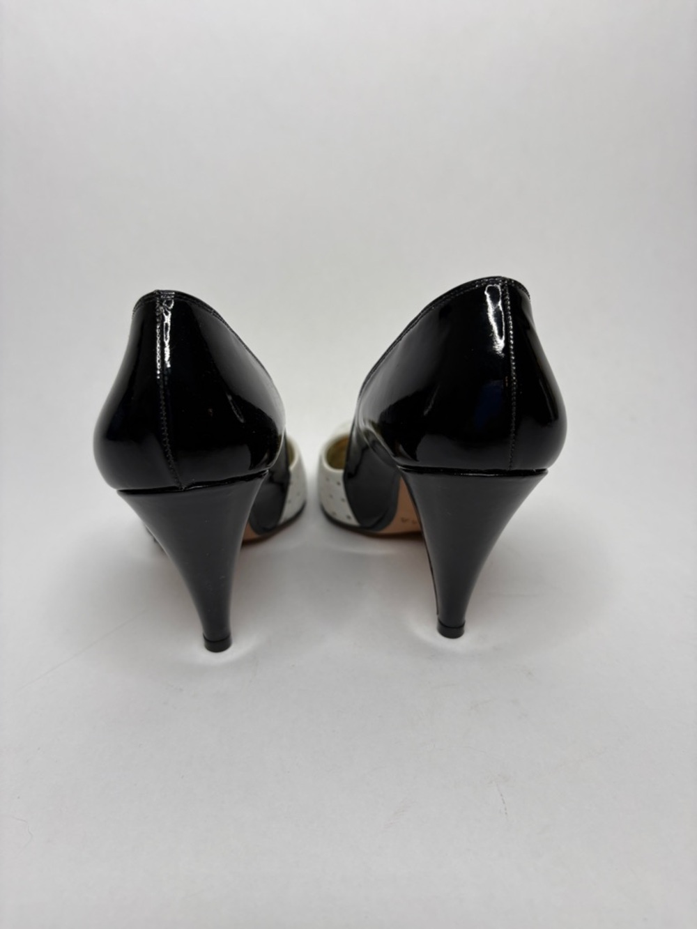 Walter Steiger Vintage Black and White Perforated Pointed-Toe Heels - Picture 2 of 6
